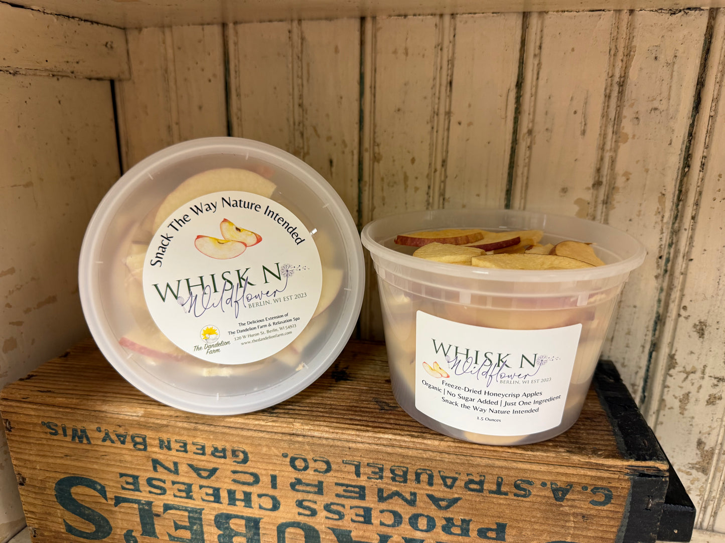 Organic Freeze Dried Honey Crisp Apple Slices